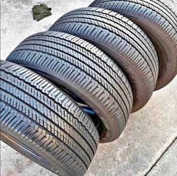 225 55 18 Falken tires Con 80% de Vida Las 4