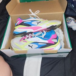 Women's Puma Sneakers