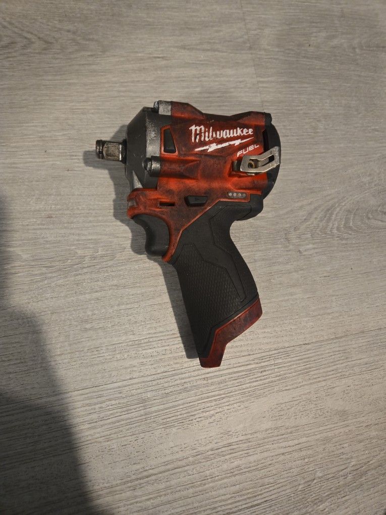 Milwaukee 1/2 Stubby Impact Gun