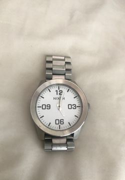 Nixon Watch