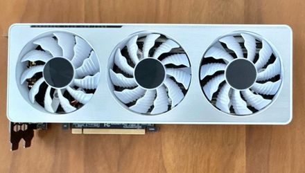 Gigabyte GeForce RTX 3070 Vision white