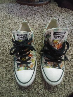 Converse size 8