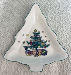 Nikko Vintage Japan Christmastime Tree Shaped Dish