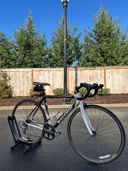 Raleigh Grand Sport Road Bike – Lightweight Aluminum – Carbon Fork – 53cm