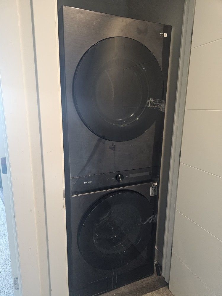 Samsung Washer Dryer Tower 1300 OBO