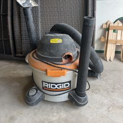RIGID Dry/Wet Vac - 12 Gallon 
