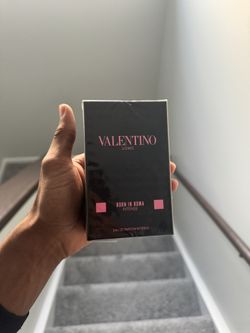 $0 Fragrance (Negotiate on price) - Valentino Uomo Born In Roma Intense