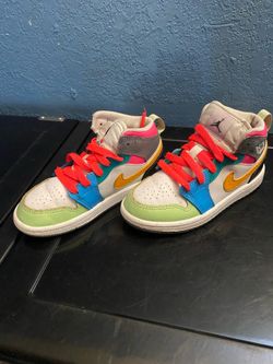 NIKE SIZE 11c
