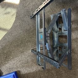 Pipishell TV Mount