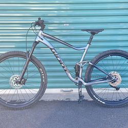 #2755 Giant Stance 29 2 Mountain MTB Bicycle Grey Size XL 2022 GREAT