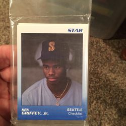 RARE STAR KEN GRIFFEY JR CARDS !! Look Them Up These Are Sealed ! Ready To Grade !