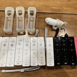 Lot of 12 Nintendo Wii-Motes & 1 Nunchuck For Parts or Repair As-Is