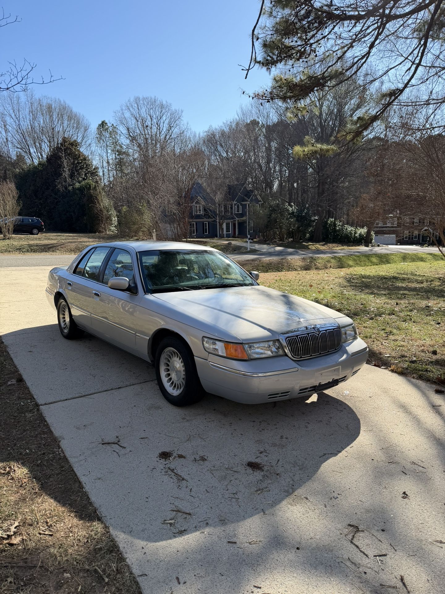 2002 Mercury Grand Marquis