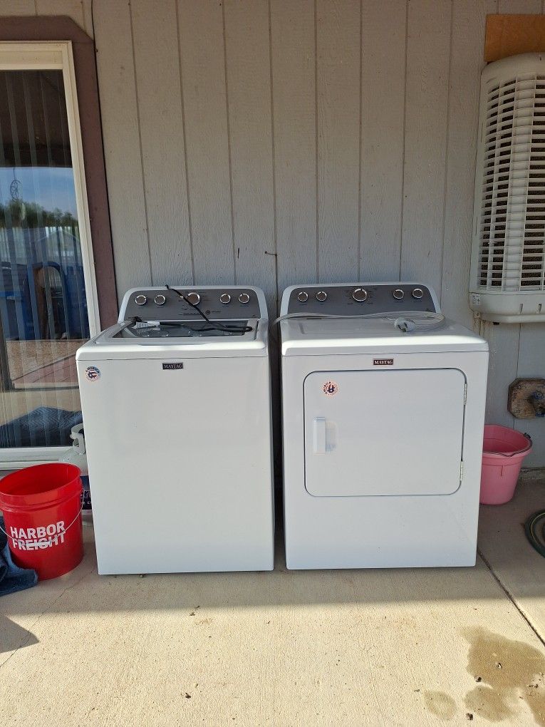 MAYTAG WASHER AND DRYER COMBO
