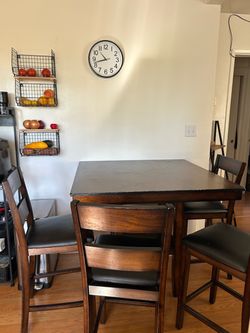 Kitchen Table and Chairs