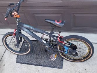 Razor Black Label BMX Bike