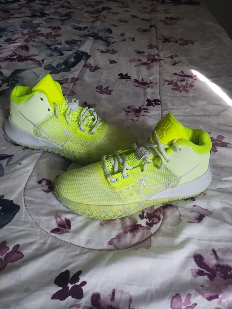 Nike Kyrie Flytrap Men's