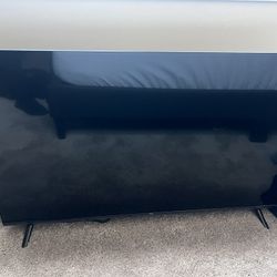 TCL 43” UHD HDR Smart Roku TV
