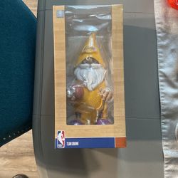 Team Gnome. LAKERS!!!!!