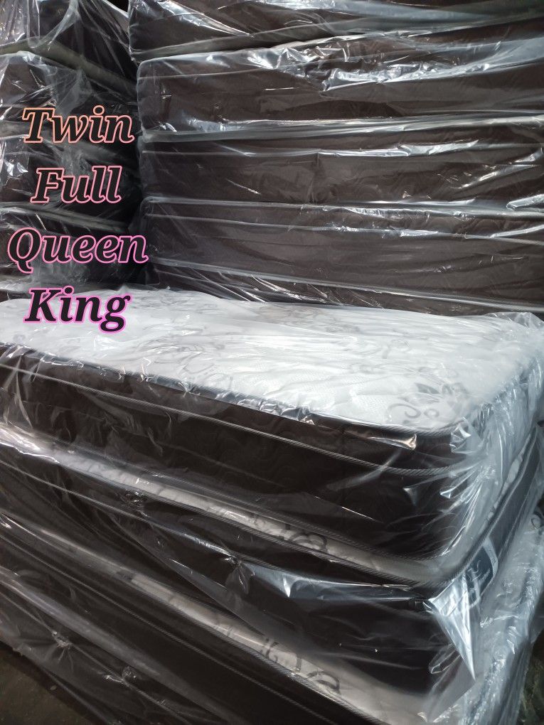 New Queen Pillow Top