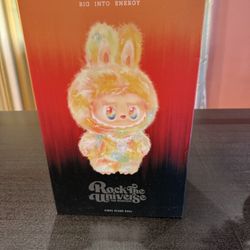 THE MONSTERS Big into Energy Series-ROCK THE UNIVERSE Vinyl Plush Doll 