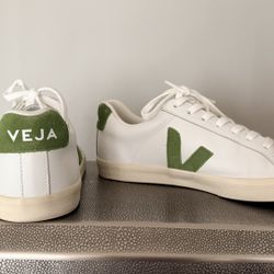 Veja White & Green Sneakers  Shoe Size 39