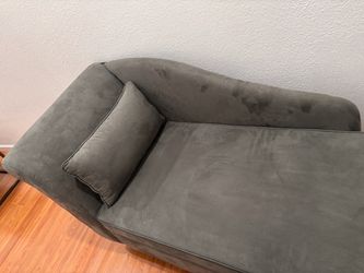 Gray chaise lounge