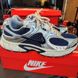 $55 FIRM, MEN'S NIKE V5 RNR, SIZE 10.5