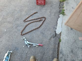 Winch And 10.5ft Chain