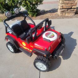 12 Volt Jeep With Picnic Fun