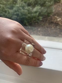Faux Pearl Acrylic Bauble Statement Rings. Please Read Full Description