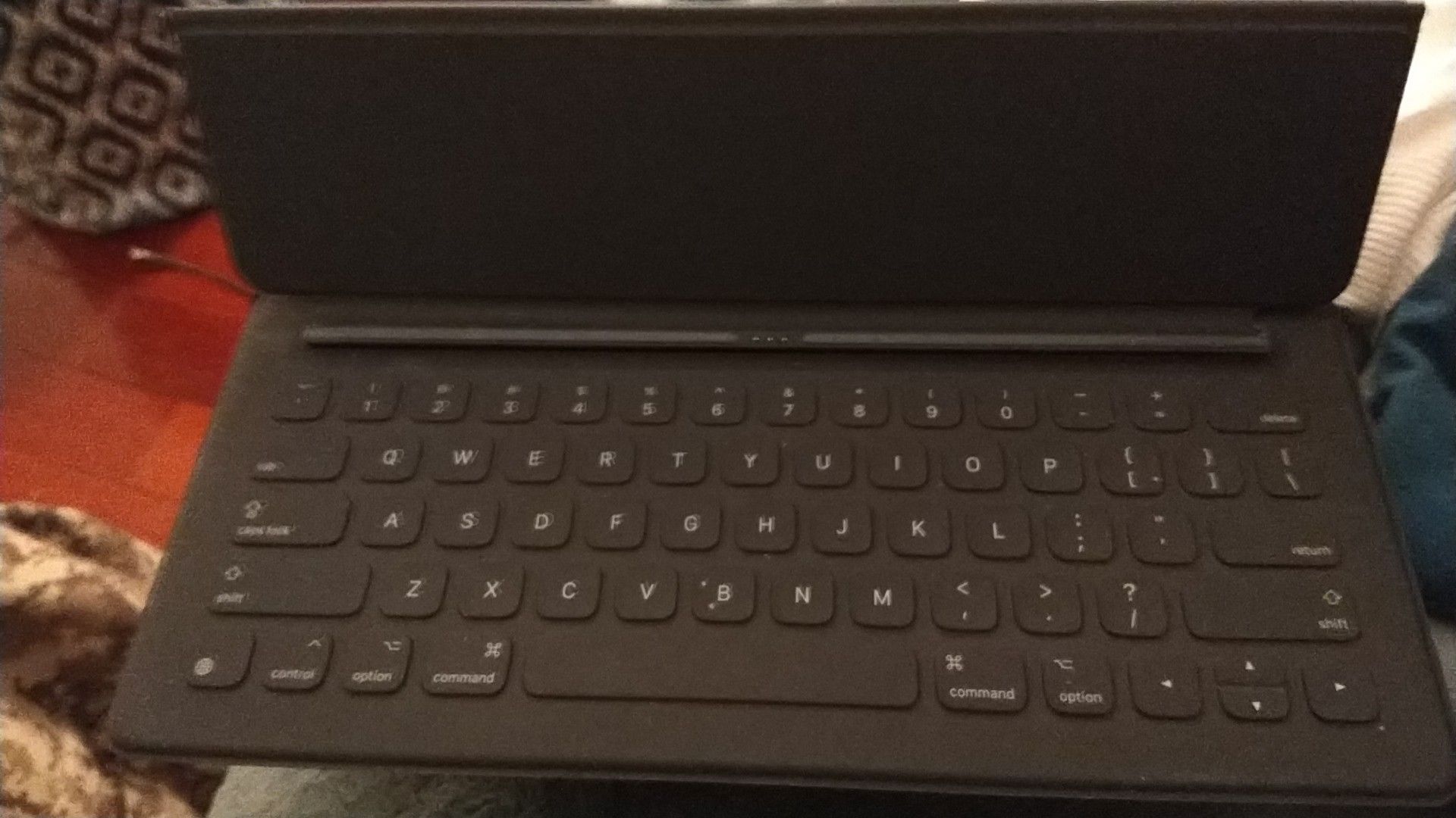 12.9 iPad magic keyboard case