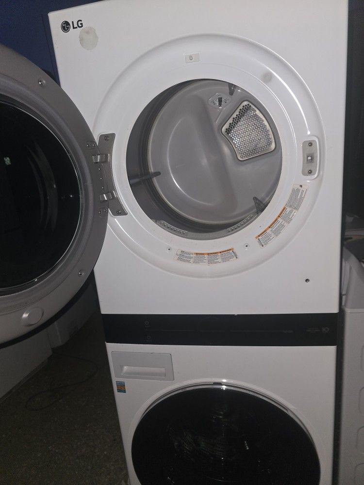 LG Washer And Gas Dryer Super Capacity And Heavy Duty Semi New Almost New