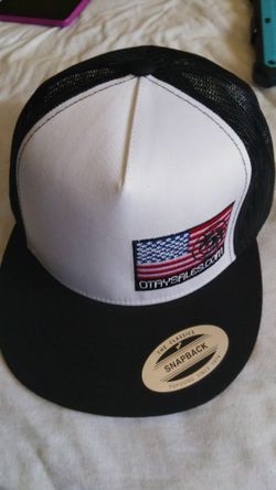 SNACBAK HAT ADULT BRAND NEW