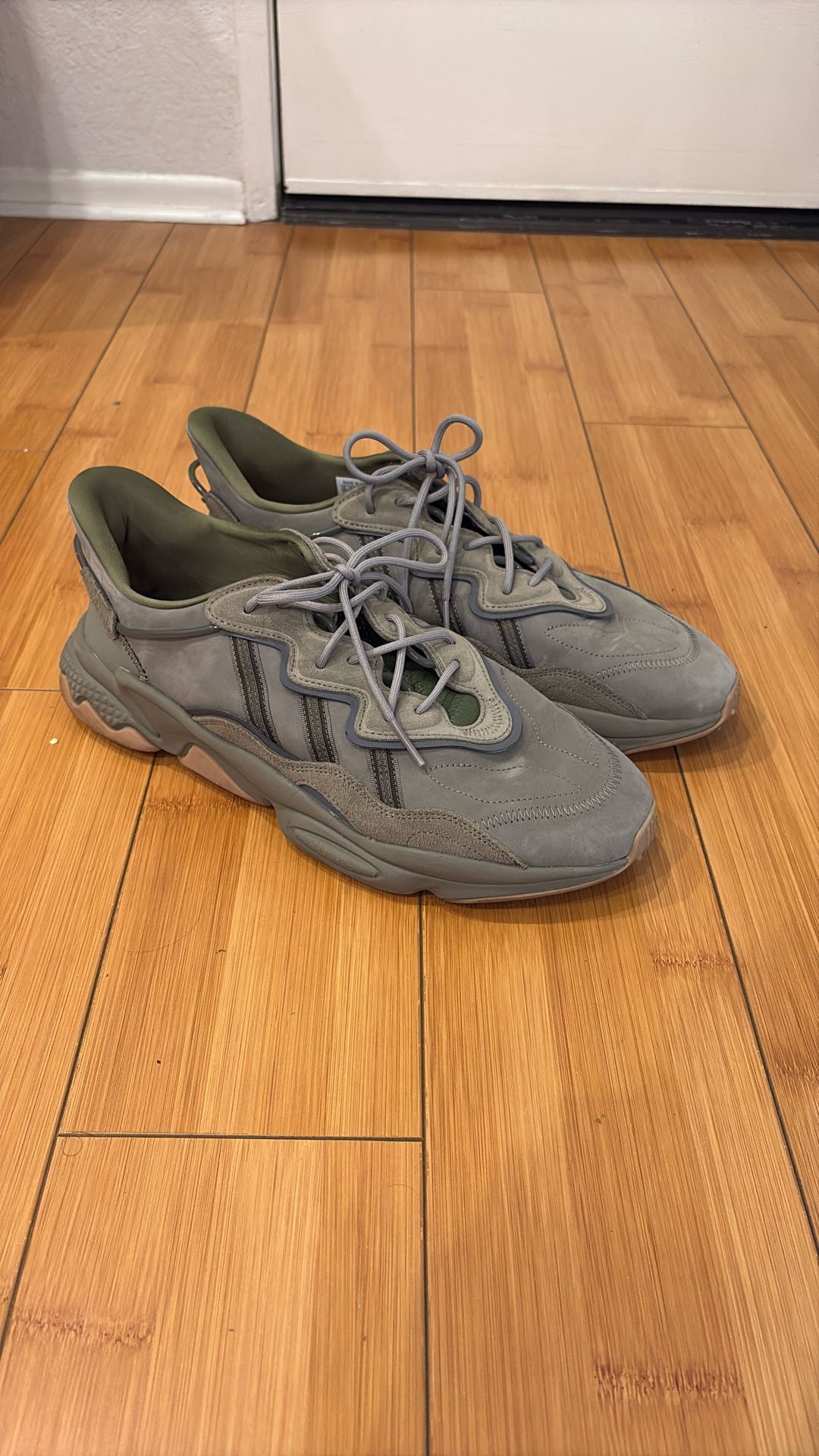 Adidas Weego Sneakers