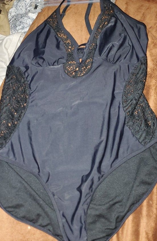Size 3 XL BLACK SWIM SUIT