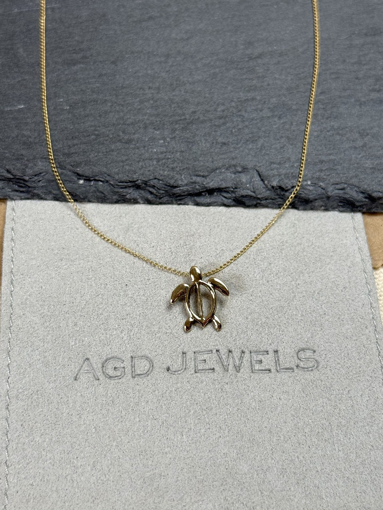 14K Yellow Gold Honu Turtle Pendant Necklace
