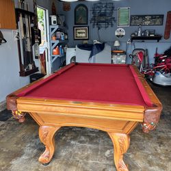 Pool Table 8ft ( Free Delivery & Set Up & New Color Felt Of Your Choice ) 