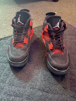 Jordan red thunders  9.5