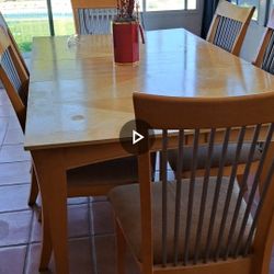 8 Chair Dinnig Set, No Deliver, Must Haul Away