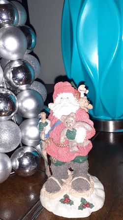 Santa claus statue