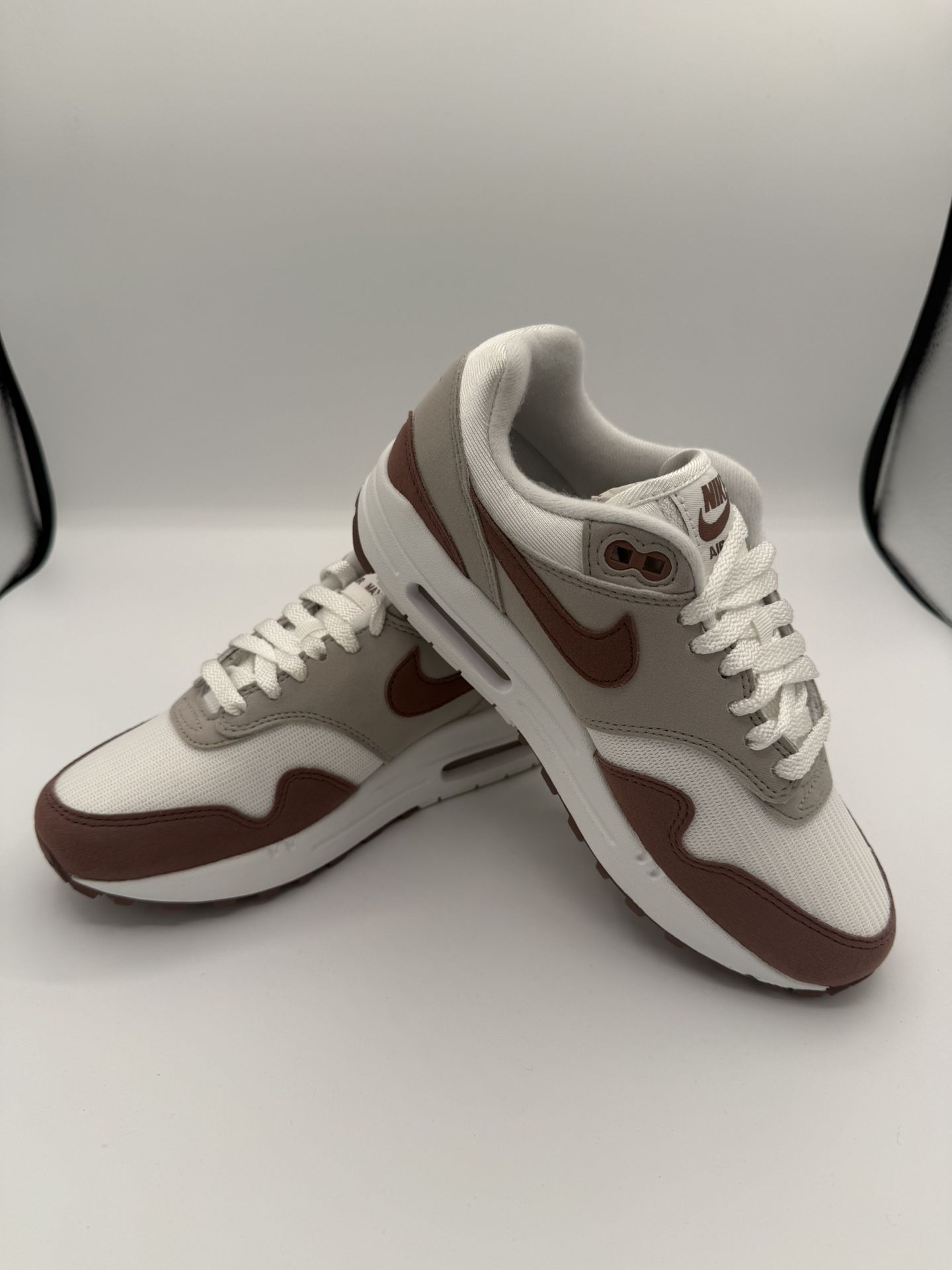 Nike Air max Size 6. Brand New