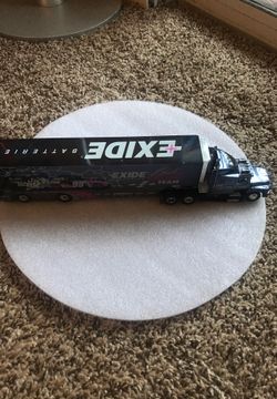 Racing Champions 1:64 NASCAR Team Transporter Exide Batteries Racing Team