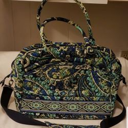 VERA BRADLEY GRAND TRAVELER  BAG