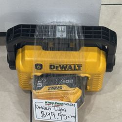 DEWALT FLASH LIGHT 