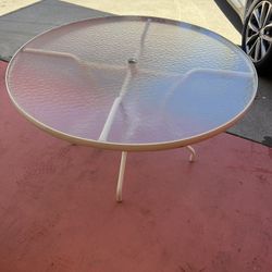 Glass Table with Umbrellas Stand FREE!