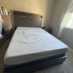 Bedroom, set nightstand and dresser