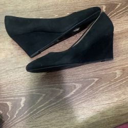Black Wedged Heels, Closed Toe