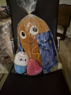 Unused dog Van Gogh water bowl with toys listing used