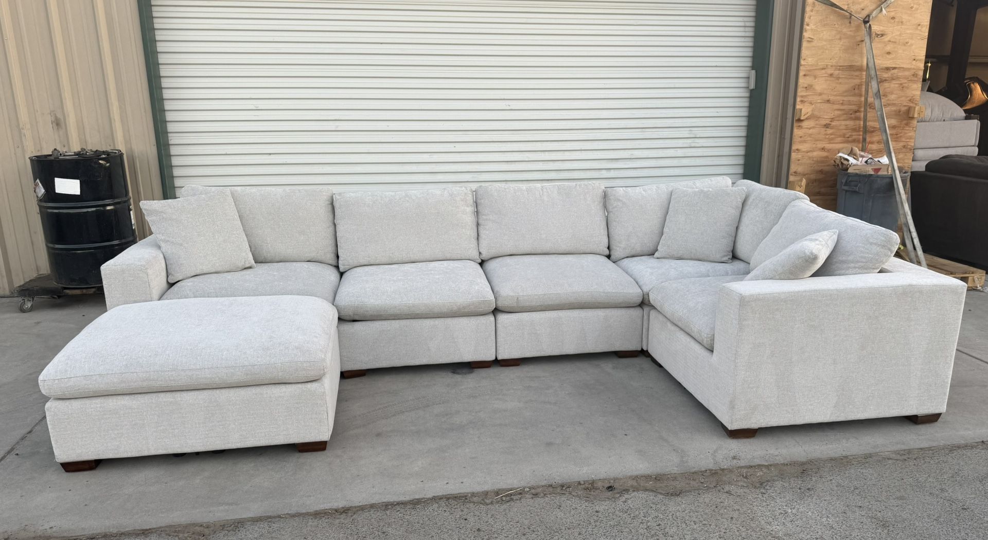 LOWELL 6 PIECE MODULAR SECTIONAL